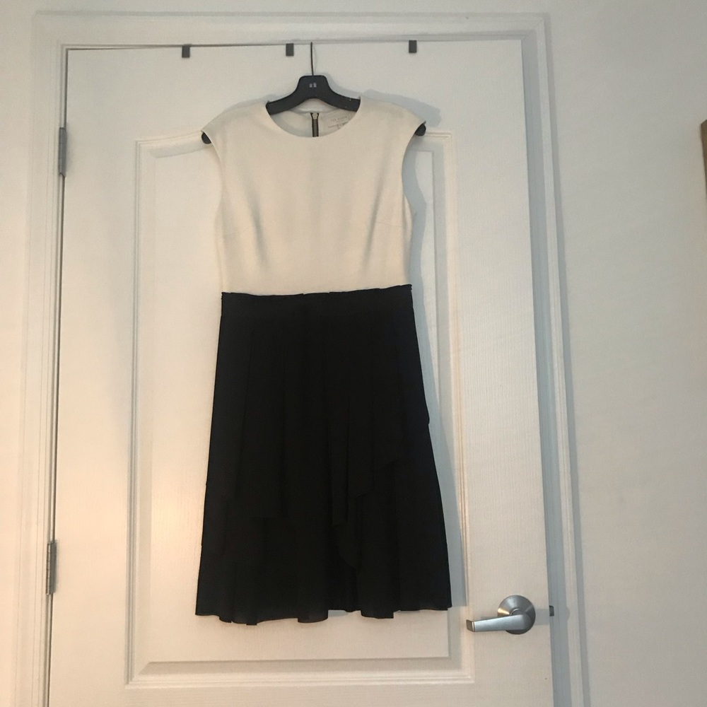 Ted Baker black and white dress size 2 (US 6)